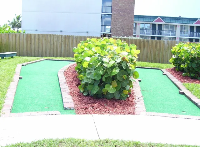 the Reef Ocean Resort