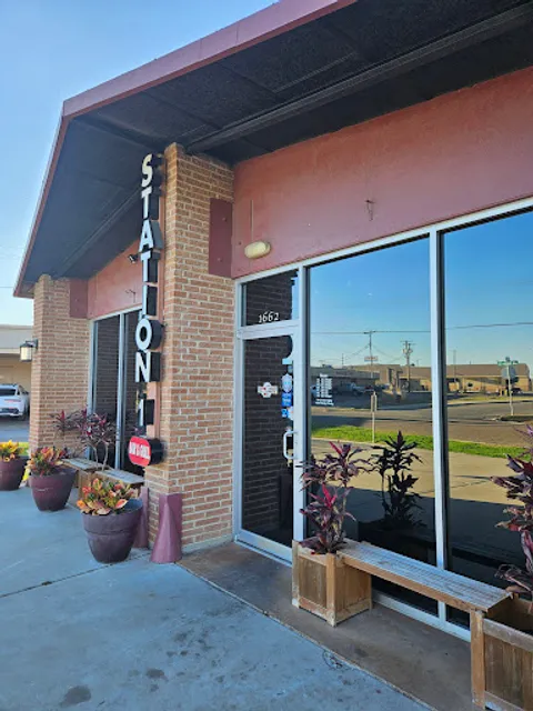 Station 1 Bar & Grill