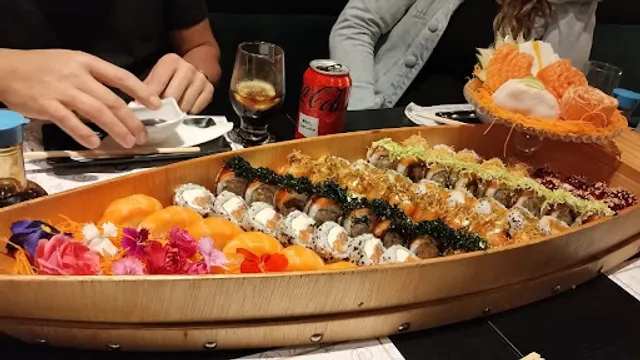 Meztra Oriental Y Peruana