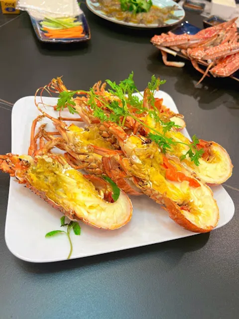 Nhà hàng Phương Nam Hạ Long( Phuong Nam Restaurant )