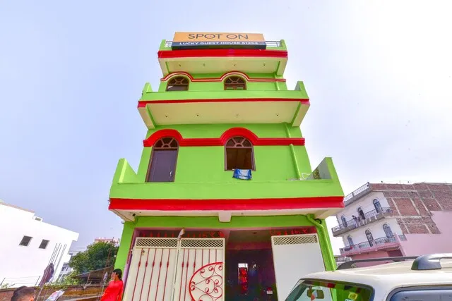 SPOT ON 61254 Lucky Guest House