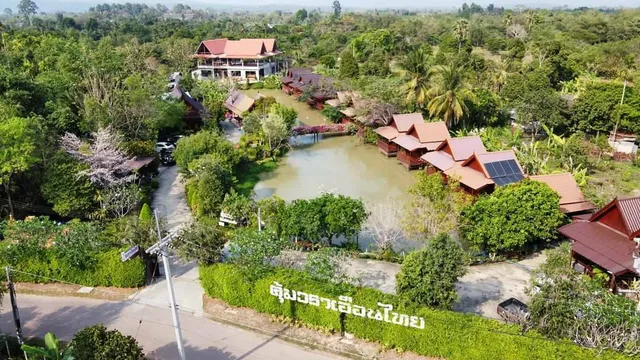 คุ้มวรารีสอร์ท