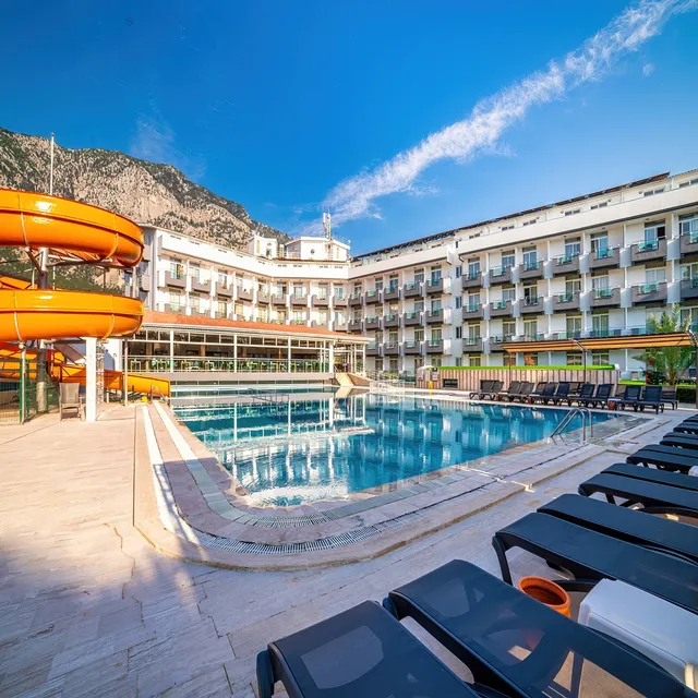 Transatlantik Beach Hotel