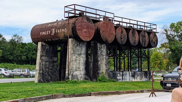 Ozark Farmers Market at FInley Farms