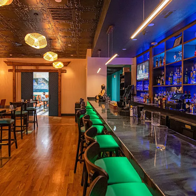 CZEN Restaurant Englewood