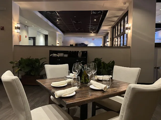 Incontro Italian Cuisine Steakhouse