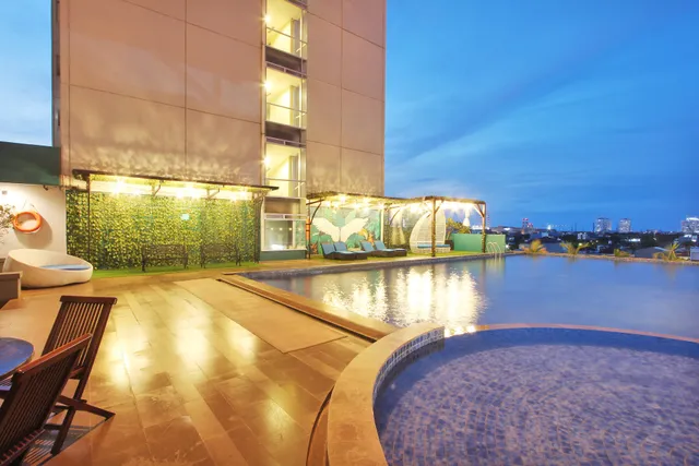 Aston Pluit Hotel & Residence