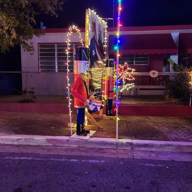 Poblado San Antonio Decorado Aguadilla