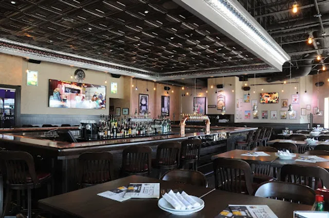 3 Brasseurs MicroBrewery - Oakville