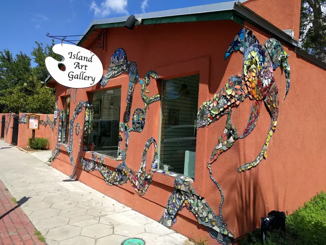 Island Art Association Gallery