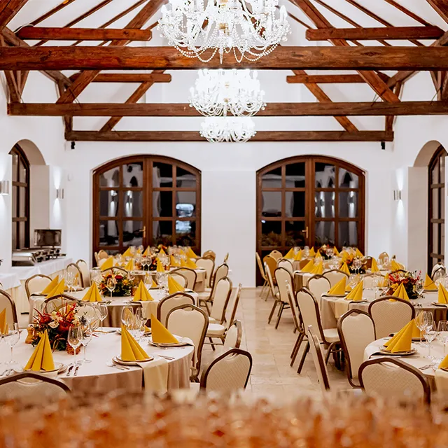 Klaudia’s Hotel & Restaurant