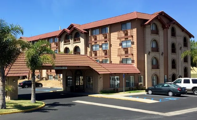Lompoc Valley Inn & Suites