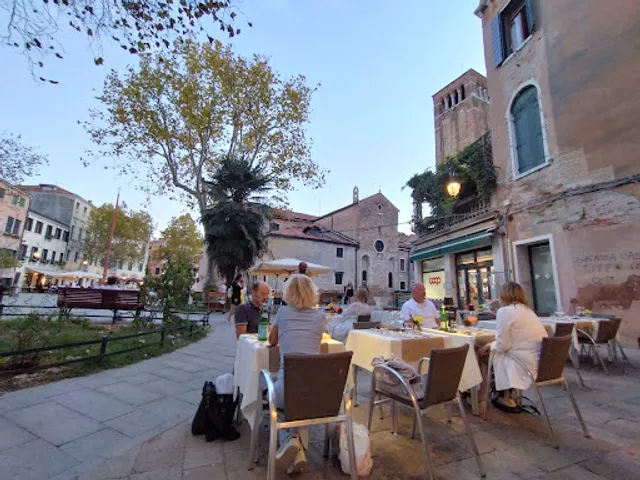 Taverna Capitan Uncino