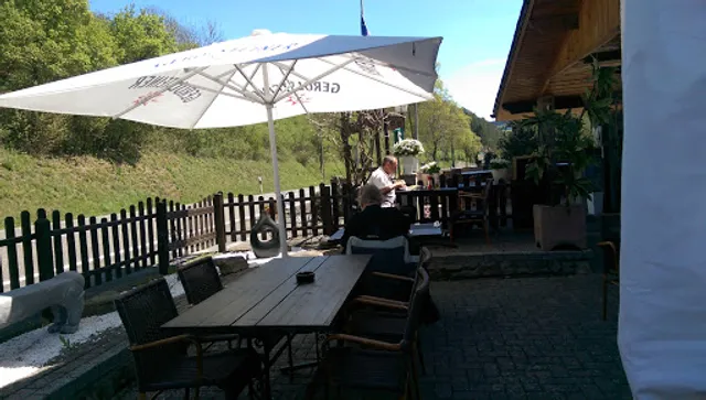 Weisses Haus Pension Hotel Restaurant Nürburgring