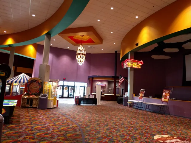 Marcus Rochester Cinema