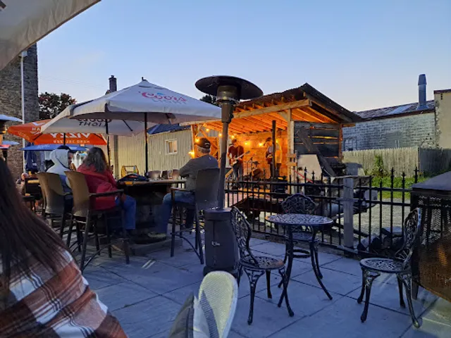 SpencerCity Bar & Grill