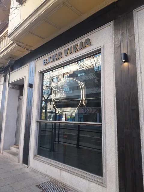 Baka Vieja | Burger Shop