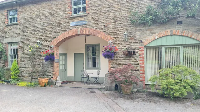 Highbury Coach House