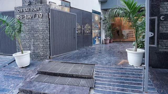 Noida Business Suites