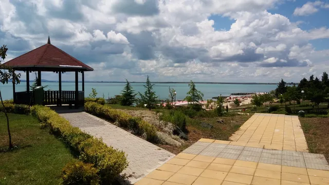 хотел “Кристал“