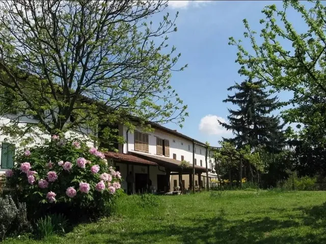 Cascina Dovese Guesthouse