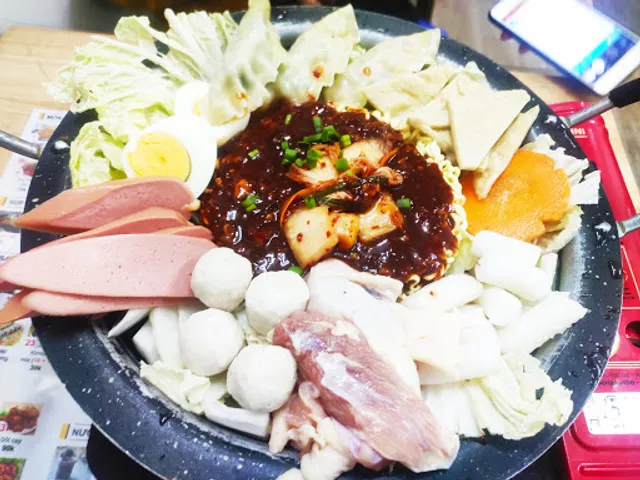 Haru - Quán ăn Hàn Quốc BMT