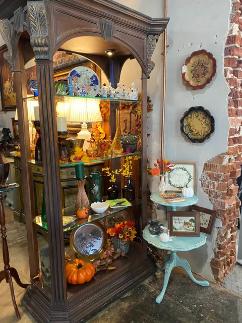 DIRT Pour Coffee and Cafe