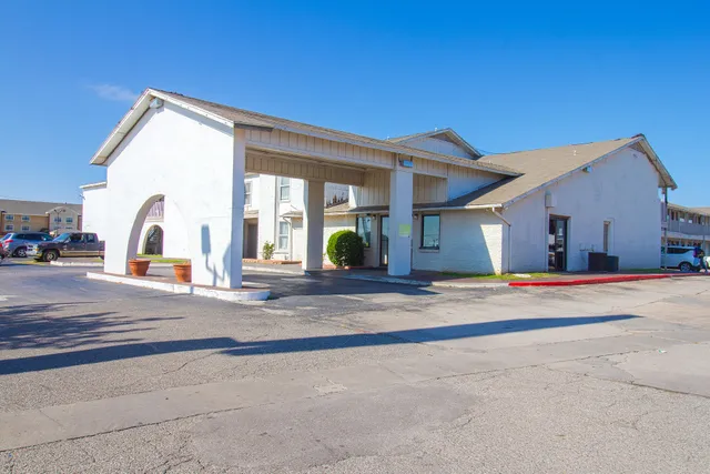 Studio Inn Extended Stay Oklahoma City Airport by OYO