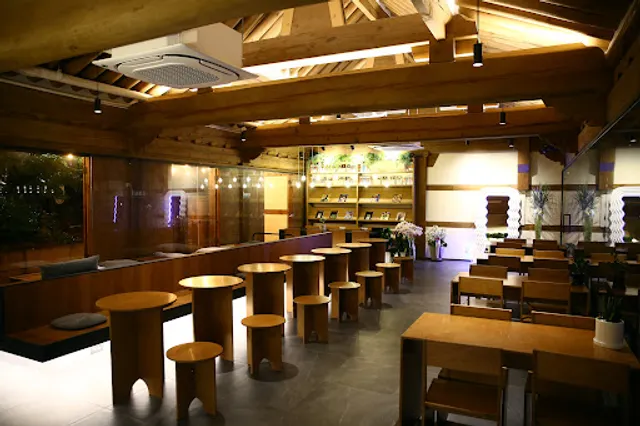 Haus coffee & dessert