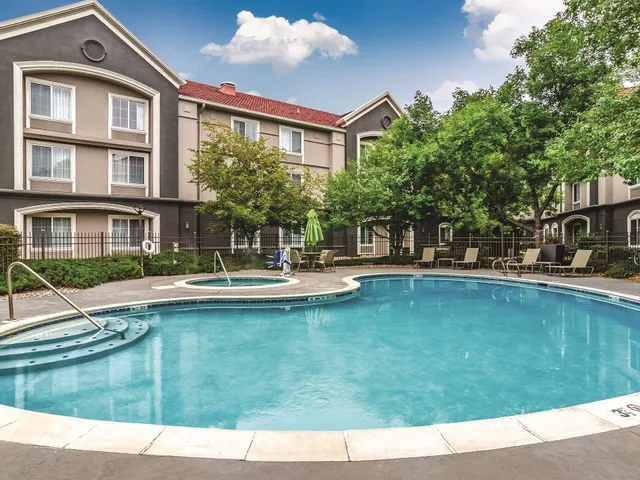 La Quinta Inn & Suites by Wyndham Denver Boulder-Louisville