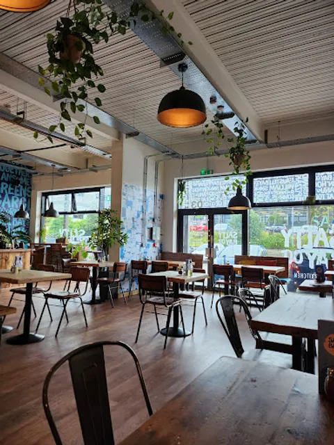 Salty Bay Pizza Kitchen