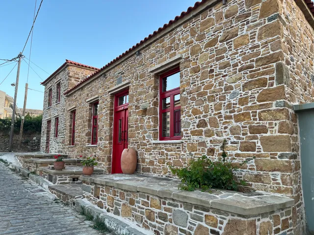 ΡΟΔΑΚΑΣ-ΛΙΒΑΔΟΧΩΡΙ