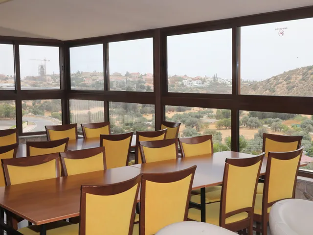 ΚΑΡΙΠΑΛΤΗΣ Εστιατόριο & Παιχνιδότοπος