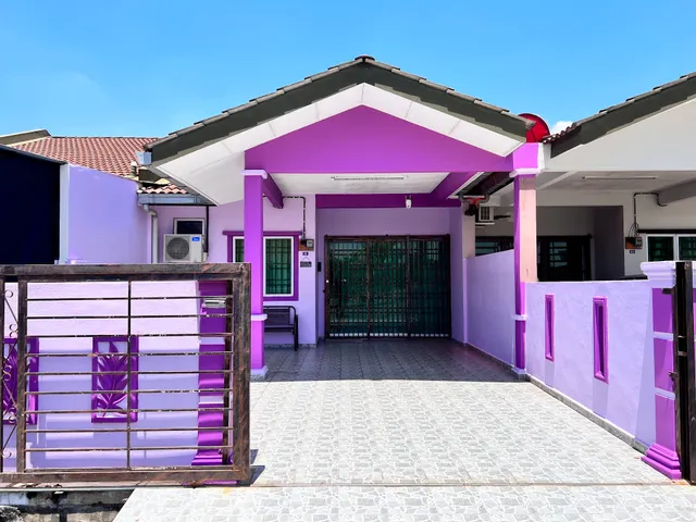 RAINA HOMESTAY ARAU KANGAR