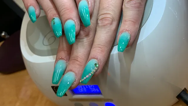 Lady Nails