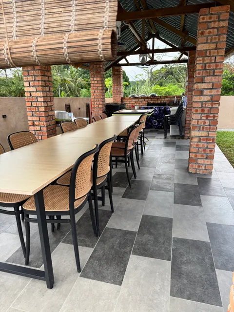 Shah Adah Guest House PD