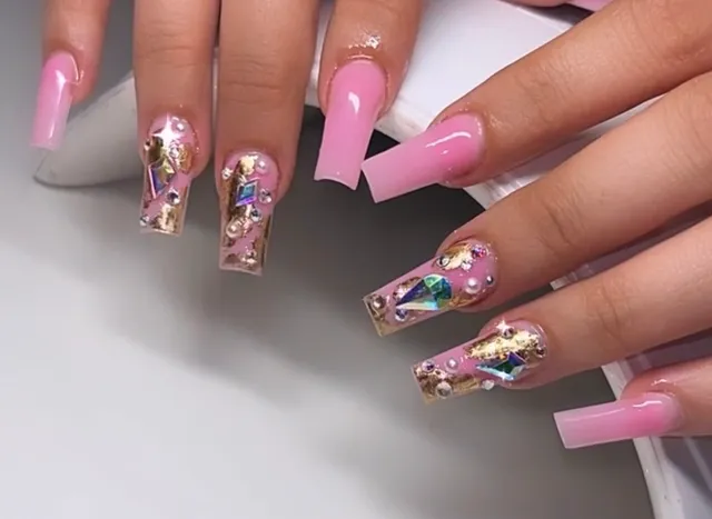 NATALIA’S NAILS (STUDIO)