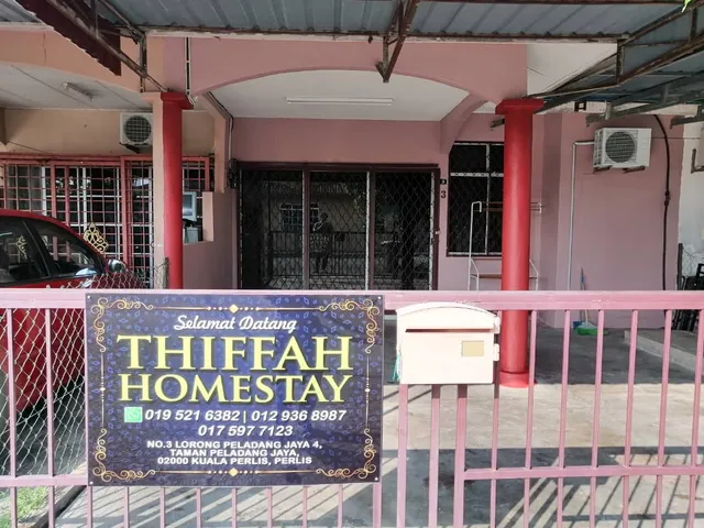 Homestay Kuala Perlis (Thiffah Homestay) (Muslim only)