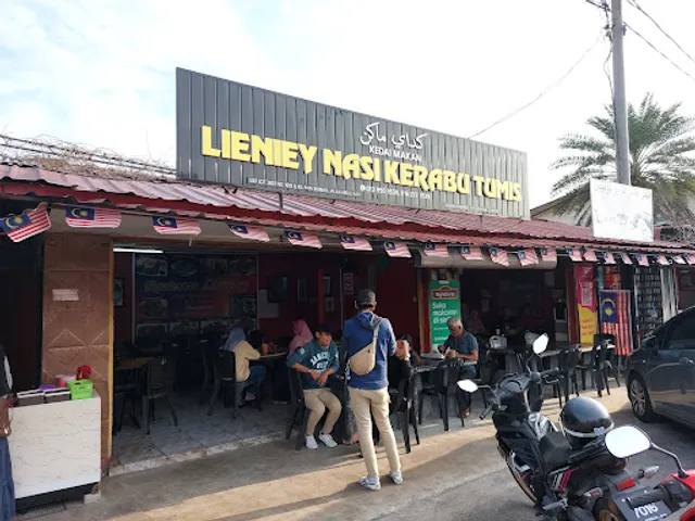 Lieniey Nasi Kerabu Tumis