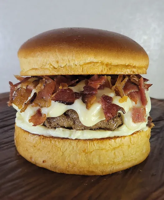 Bon Burger - Urânia