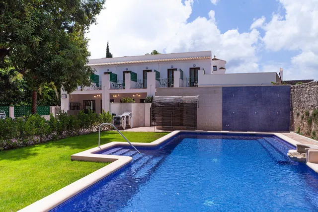 Hotel Ad Hoc Vitae Retreats & Health