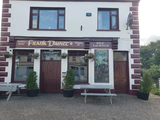 Frank Davitt's Bar