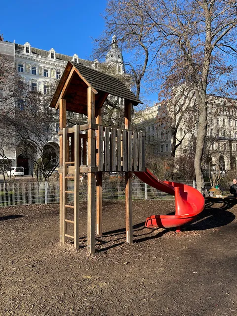 Spielplatz am Rathausplatz