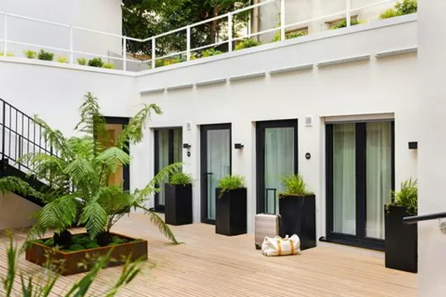 Yvette Hotel Porte de Versailles, Sonder