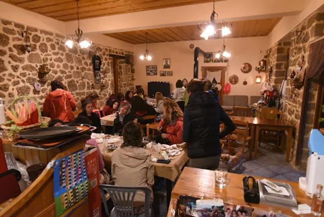 Κλημέντι Καφενείο-Ταβερνείο Klimenti Cafe