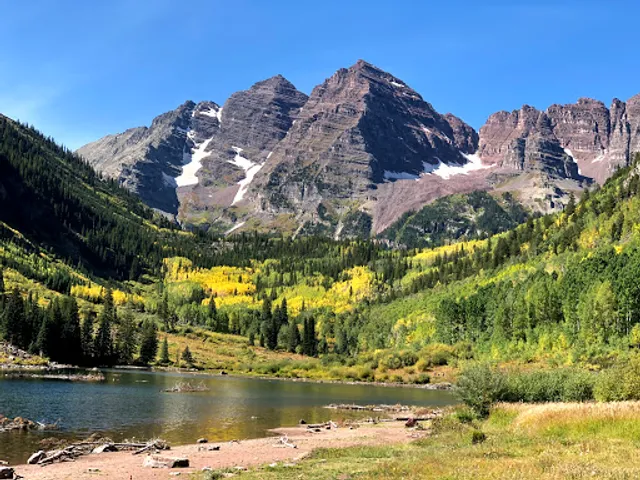 Maroon Lake Trailhead