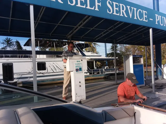 Fox Chapel Marine Sales & Services