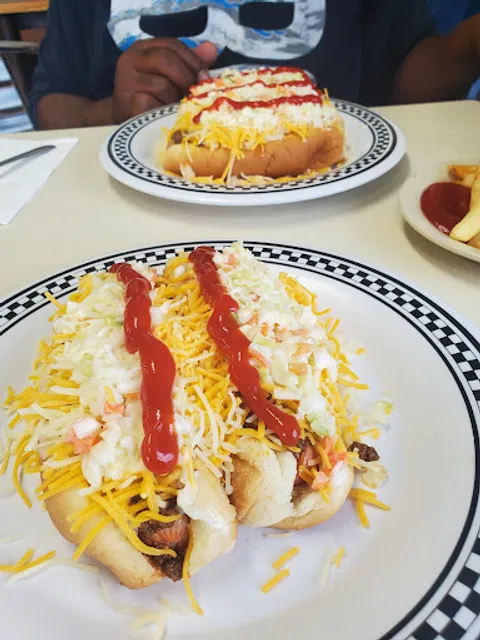 Georges Coneys and Gyros