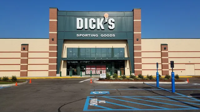 DICK'S Sporting Goods