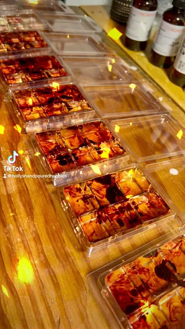 Hollys Hand Poured Hobbies LLC